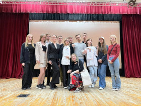 Серебро на городском фестивале школьных команд КВН и победа в номинации за лучшую актерскую игру.